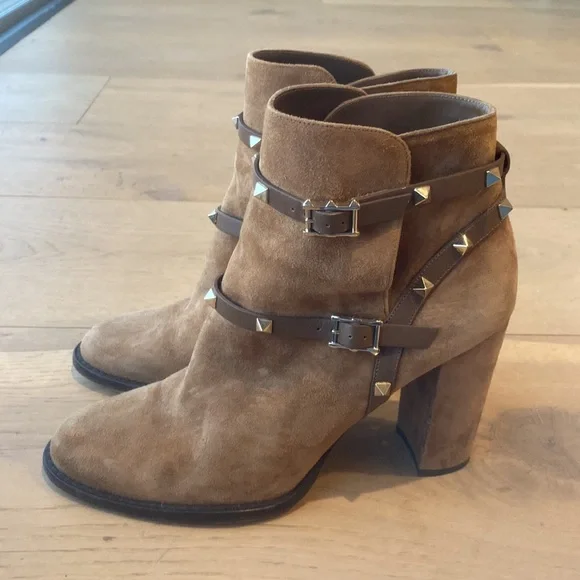 Valentino tan suede Rockstud booties sz. 41.5 - Picture 3 of 14